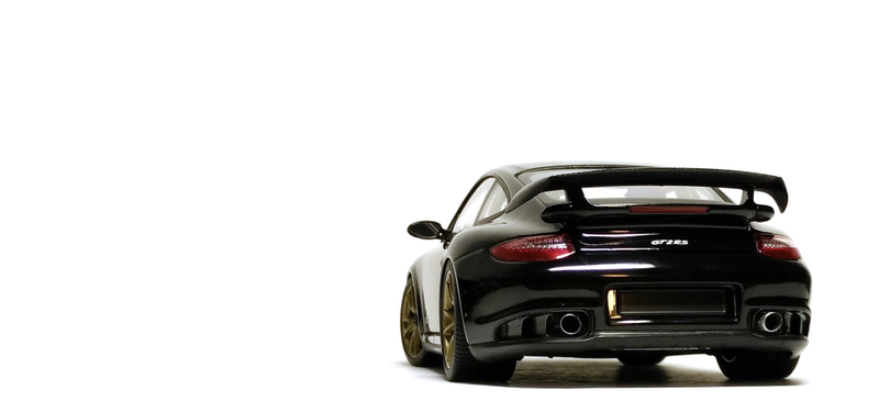 Illustration for article titled Porsche 911 GT2 RS by Minichamps